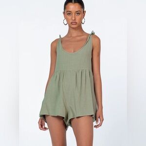 Princess Polly tay romper sage